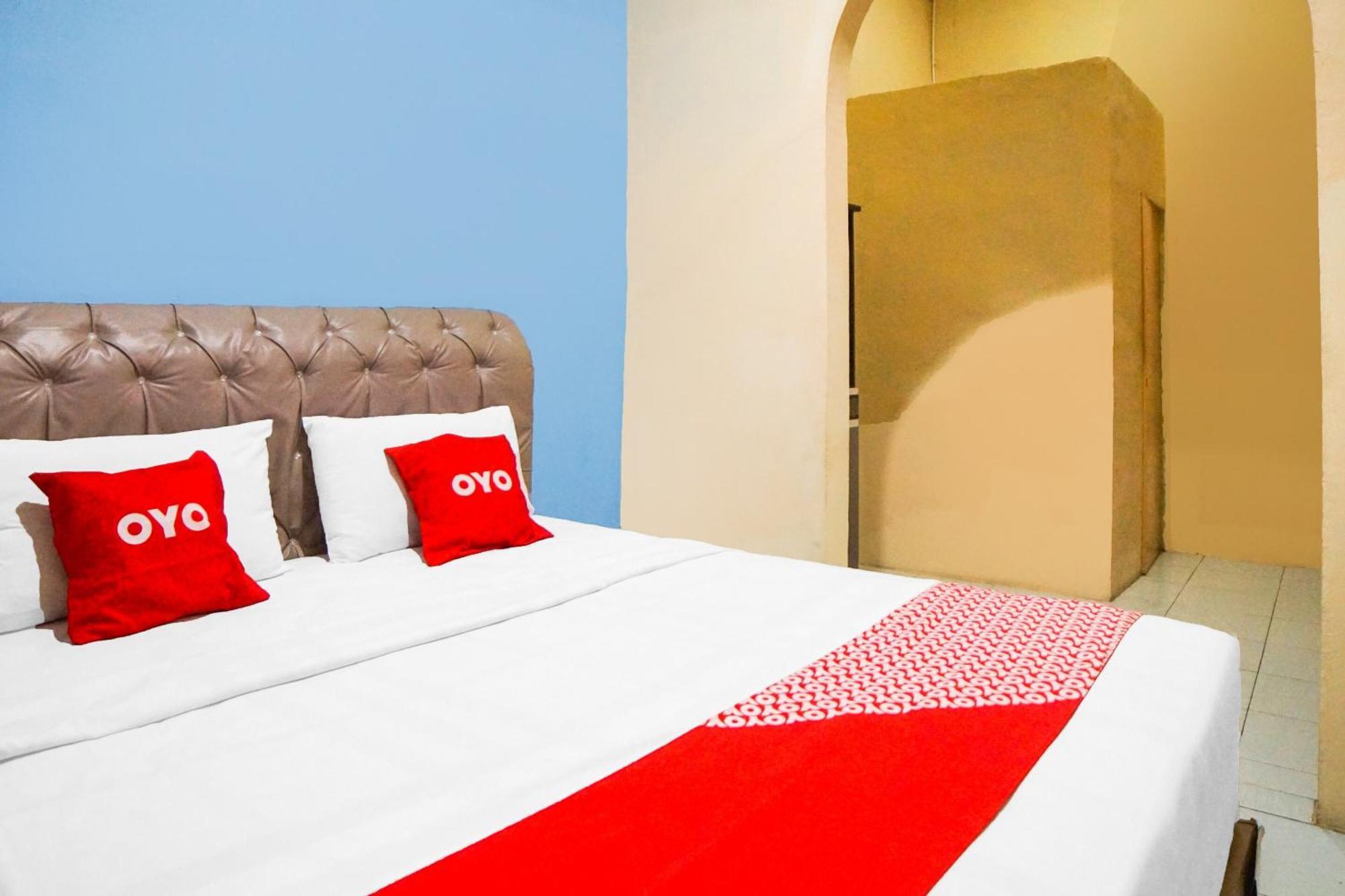 Oyo 92076 Sky Residence Cengkeh Медан Екстериор снимка